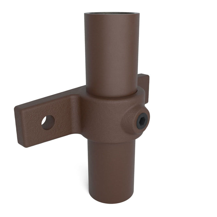 Ösenteil mit Doppellasche Vintage Braun Detailansicht mit Bohrungen und Schraube